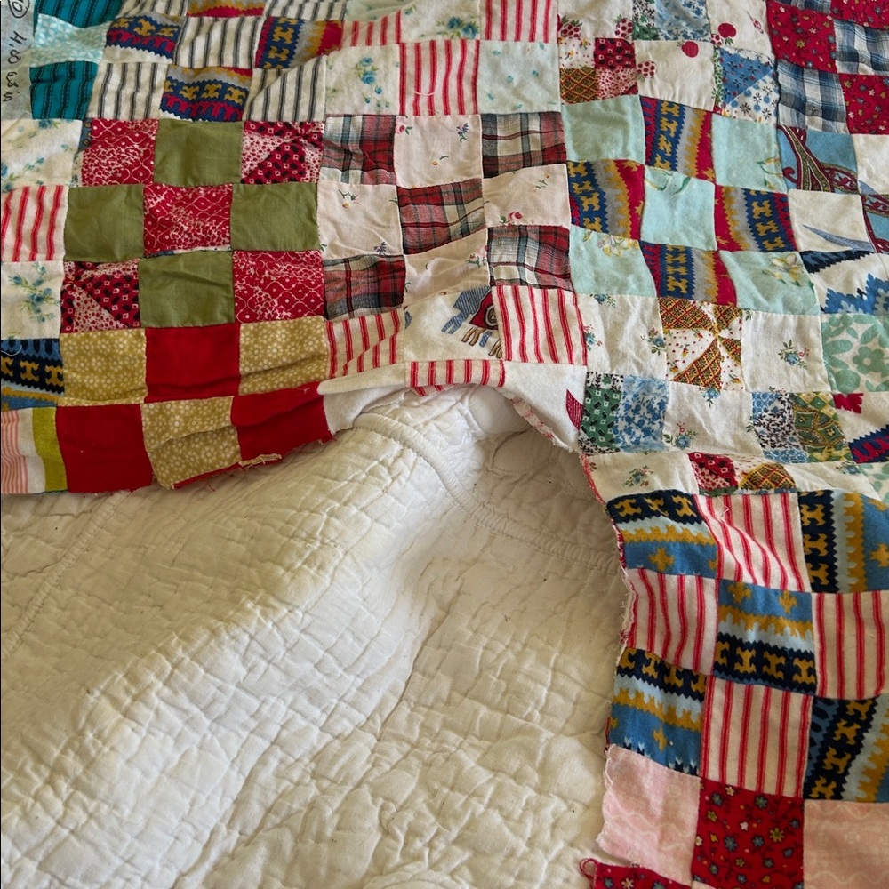 Patchwork Quilted Top Vintage. No backing great for clothing project! 33 x 80 in - Picture 4 of 4